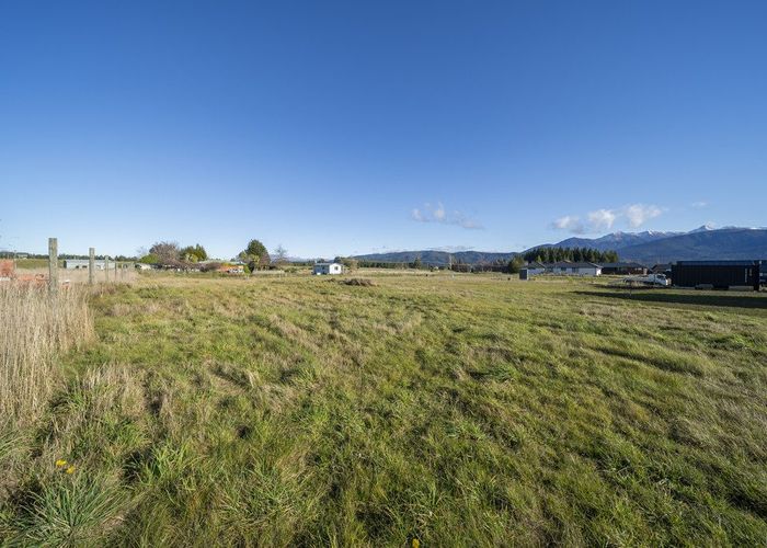  at 32 Ralph Moir Drive, Te Anau, Southland, Southland