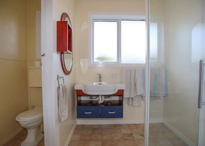 at 20 Greendale Avenue, Avonhead, Christchurch City, Canterbury