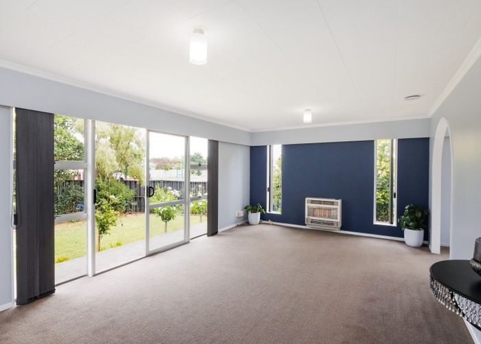  at 33 Rhodes Drive, Kelvin Grove, Palmerston North