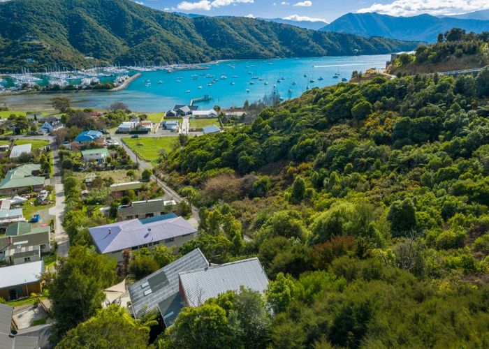  at 318E Waikawa Road, Waikawa, Picton