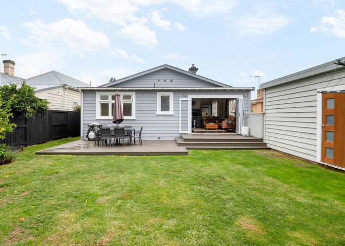  at 80 Cook Street, Hamilton East, Hamilton