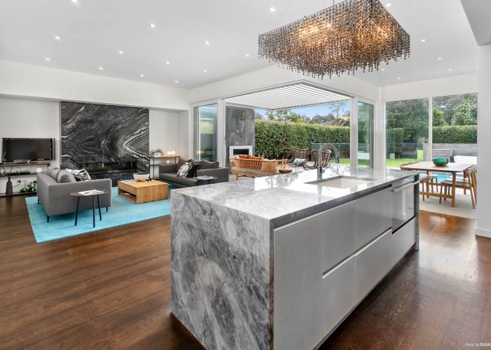  at 43 Regina Street, Westmere, Auckland