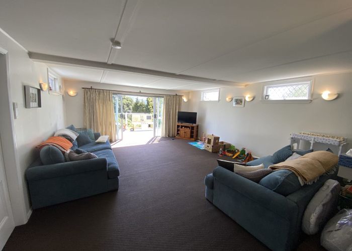  at 18 Howard Street, Macandrew Bay, Dunedin
