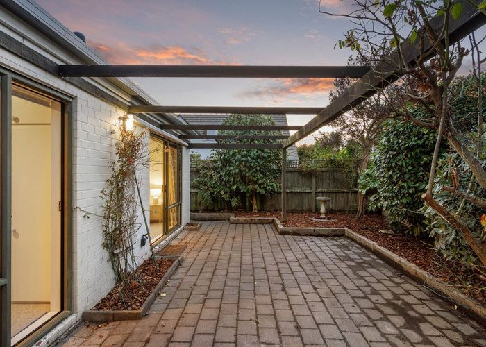  at 2/56 Kotare Street, Fendalton, Christchurch City, Canterbury