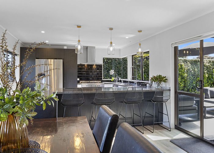  at 40 Heta Road, Highlands Park, New Plymouth, Taranaki
