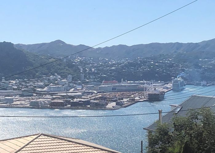  at 43 Palliser Road, Roseneath, Wellington, Wellington