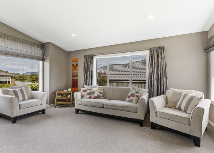  at 34 Aspiring Terrace, Aotea, Porirua