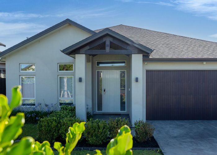  at 11 Paso Fino Crescent, Karaka, Papakura