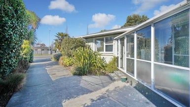  at 1/775 Main North Road, Belfast, Christchurch