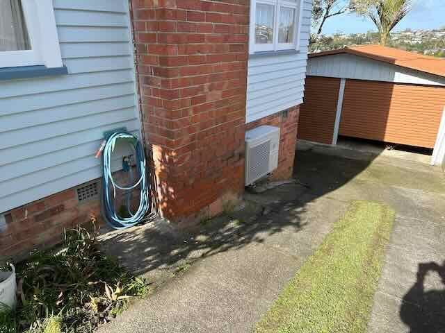  at 21 Monarch Avenue, Glenfield, North Shore City, Auckland