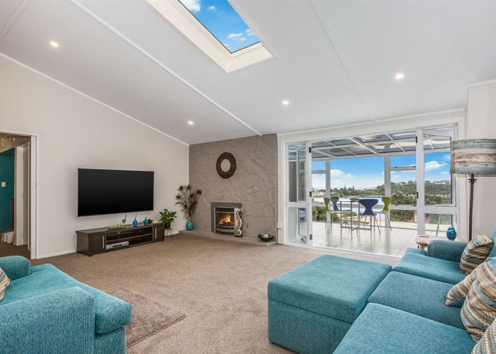  at 5 Trevor Terrace, Paremata, Porirua