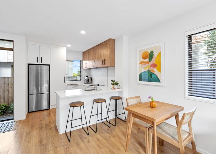  at 3/13 Windy Ridge Road, Glenfield, North Shore City, Auckland