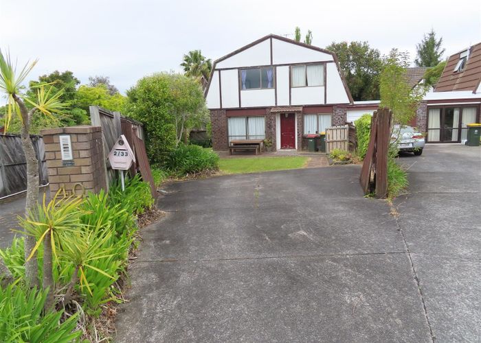  at 2/33 Curacao Place, Half Moon Bay, Auckland