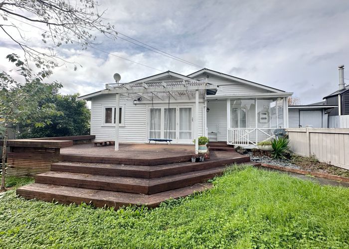  at 6 Arran Street, Avondale, Auckland
