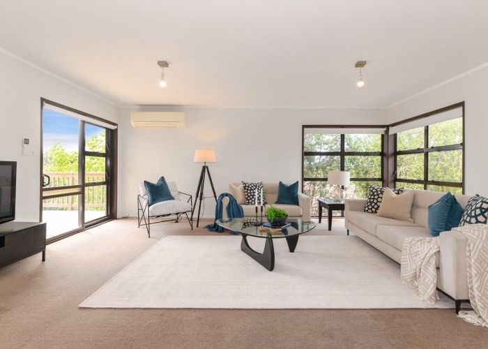  at 7 Valdese Rise, Browns Bay, Auckland