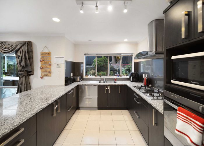  at 9 Seresin Crescent, Flat Bush, Auckland