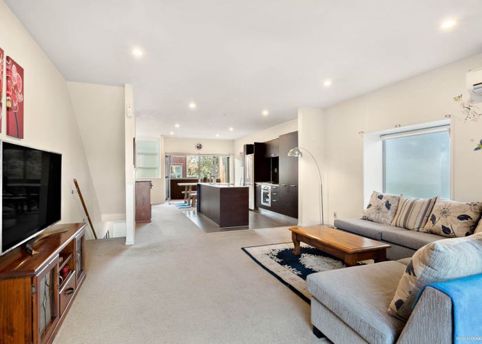  at 76C Edmonton Road, Henderson, Auckland