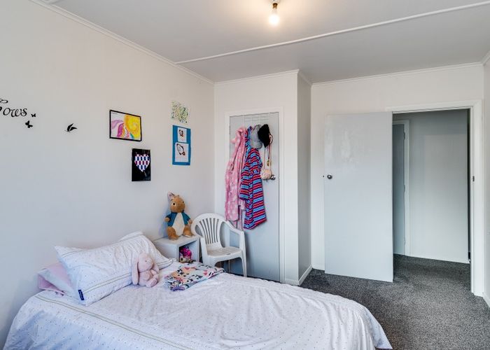  at 906 Kiwi Street, Camberley, Hastings