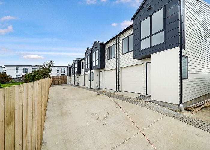  at 105 Portage Road, New Lynn, Auckland