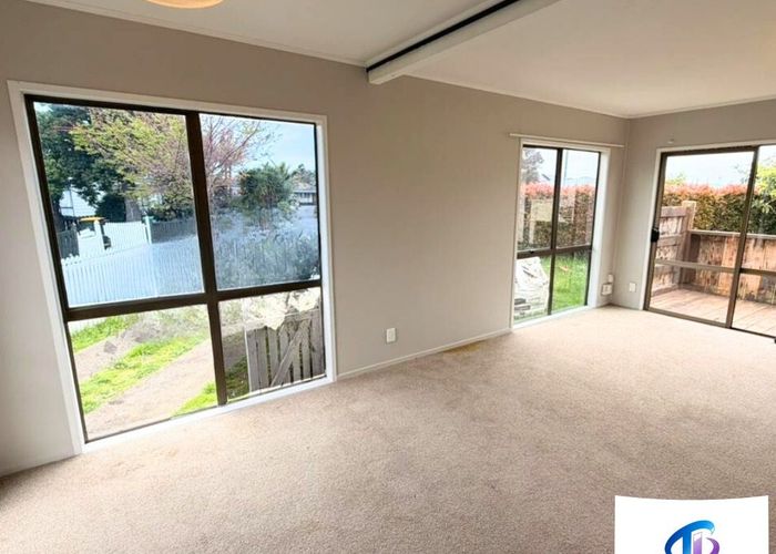  at 8 Le Havre Place, Takanini, Papakura, Auckland