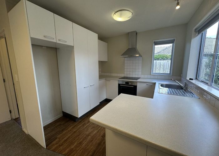  at 2/672 Ferry Road, Woolston, Christchurch City, Canterbury