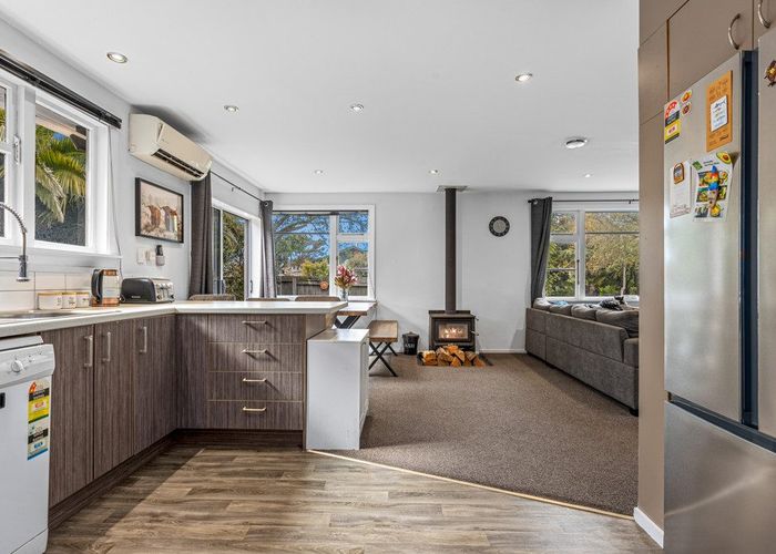  at 911 Ferry Road, Woolston, Christchurch City, Canterbury