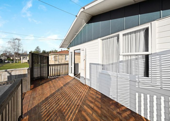  at 2 Mabian Crescent, Deanwell, Hamilton, Waikato