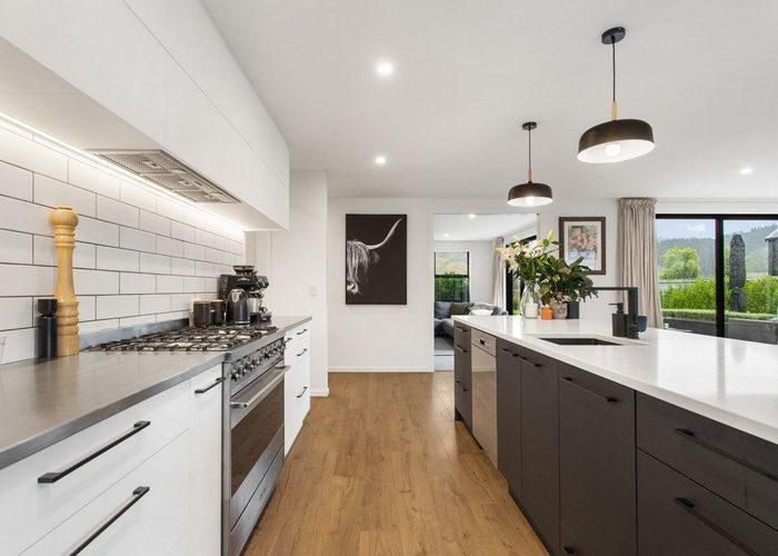  at 4 Caro Lane, Cracroft, Christchurch City, Canterbury