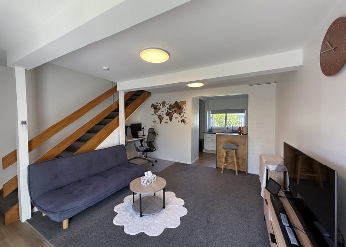  at 14/4 Dr Taylor Terrace, Johnsonville, Wellington