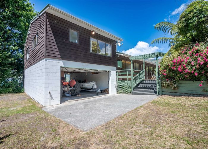  at 8 Whareora Terrace, Wainui