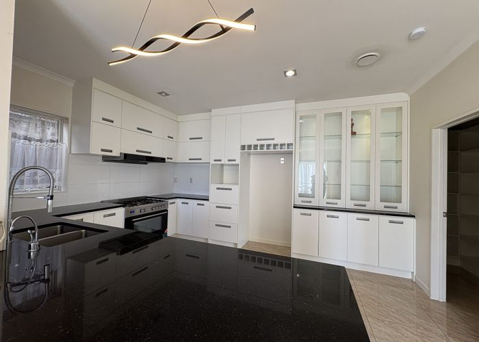  at 42 Dromoland Drive, Flat Bush, Manukau City, Auckland