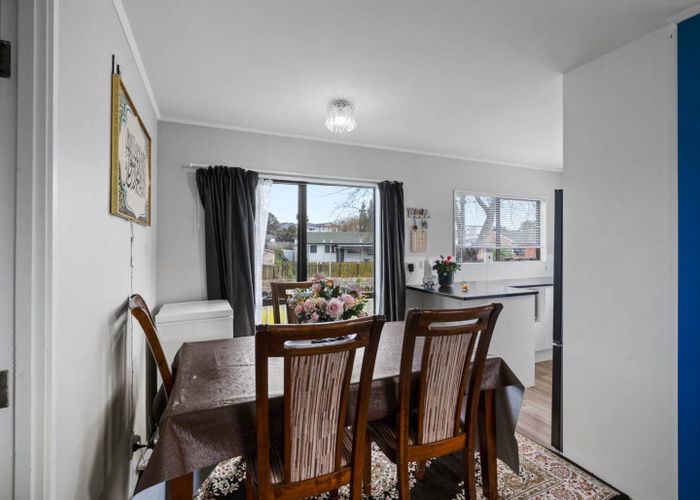  at 1/11 Blackgate Place, Weymouth, Manukau City, Auckland