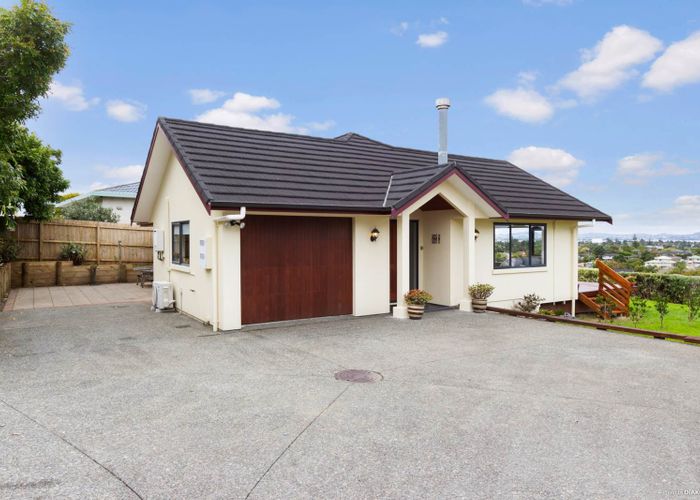  at 241A Royal Road, Massey, Auckland