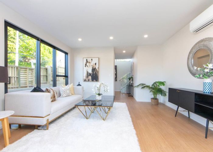  at 7A Hewlett Road, Massey, Waitakere City, Auckland