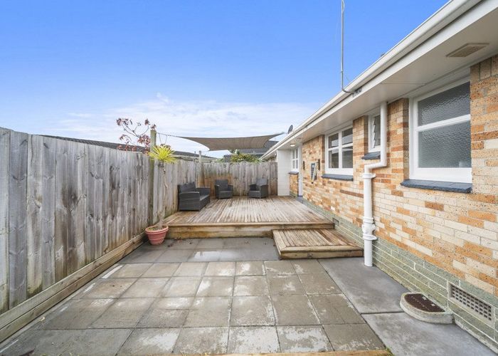  at 1/18B Oakland Avenue, Papatoetoe, Manukau City, Auckland