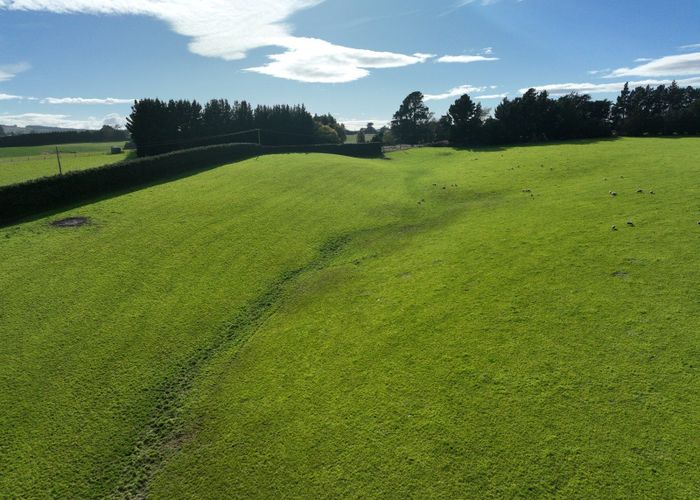  at 1042 Hillend Road, Hillend, Balclutha