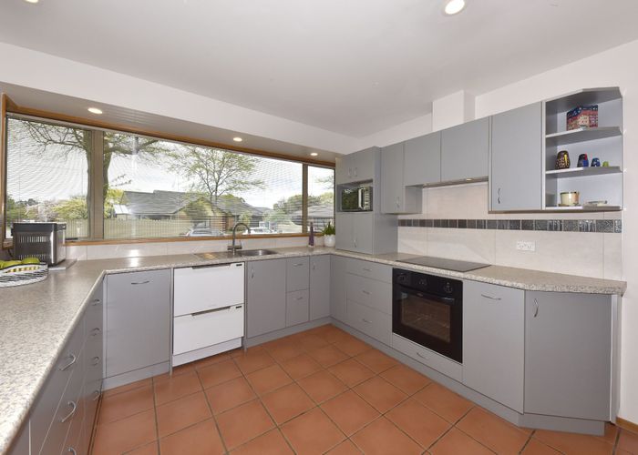  at 25 Chesterfield Mews, Russley, Christchurch City, Canterbury