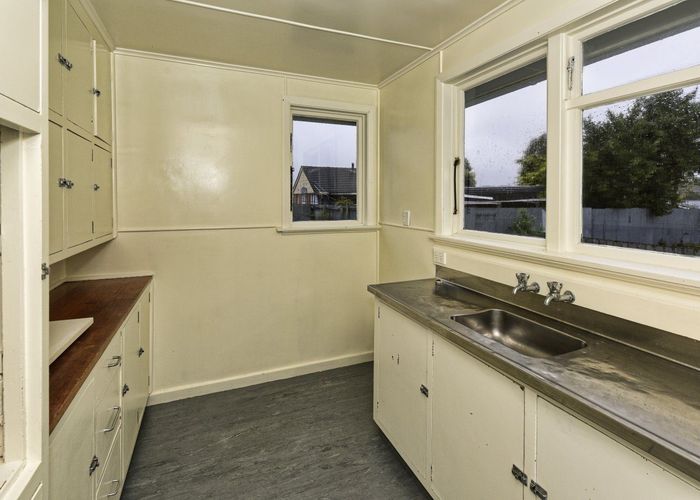  at 15 Willow Street, Hampstead, Ashburton, Canterbury