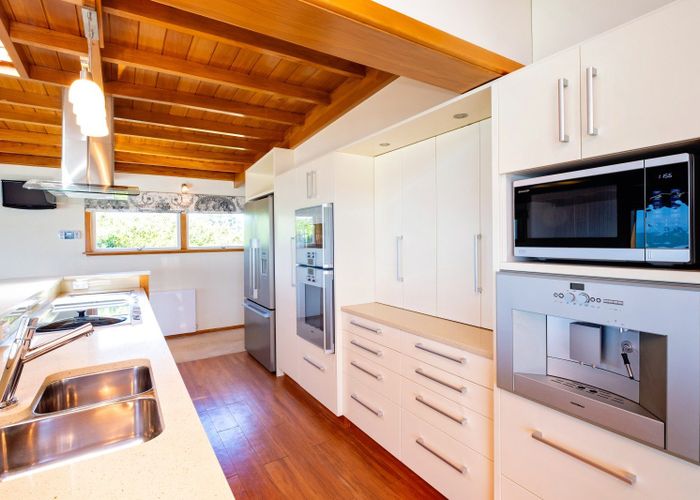  at 19 Clifton Road, Haumoana