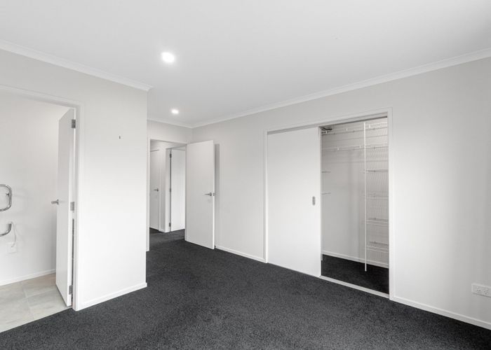  at 32 Probert Crescent, Chartwell, Hamilton