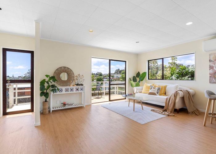  at 213 Glengarry Road, Glen Eden, Waitakere City, Auckland