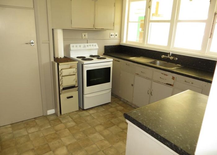  at 71 Slacks Road, Awapuni, Palmerston North