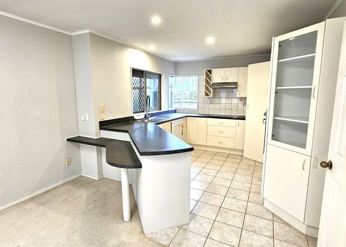  at 1 lyttelton ave, Forrest Hill, North Shore City, Auckland