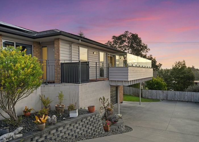  at 8 Utopia Park Heights, Welcome Bay, Tauranga, Bay Of Plenty
