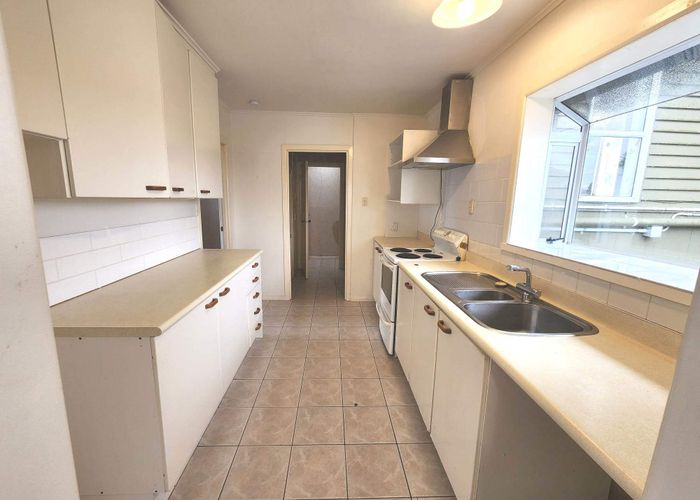  at 39 Farquhar Rd, Glendene, Waitakere City, Auckland