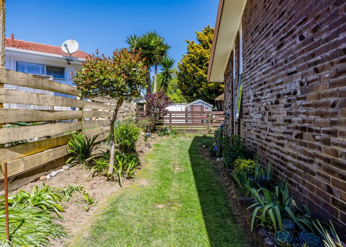  at 2/29 Trentham Road, Papakura, Papakura, Auckland