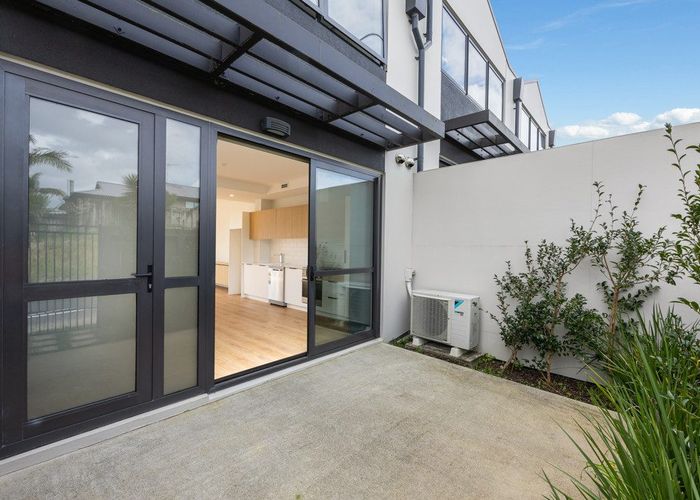  at 3/269 Rosedale Road, Albany, North Shore City, Auckland