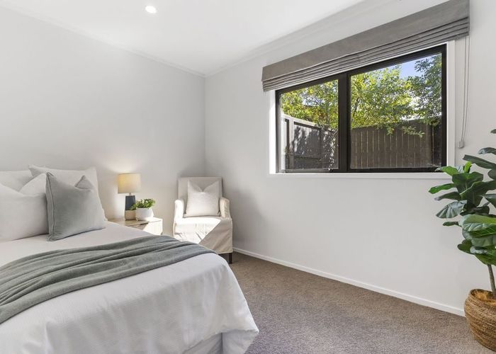  at 9 Crown Hill Cl, Forrest Hill, North Shore City, Auckland