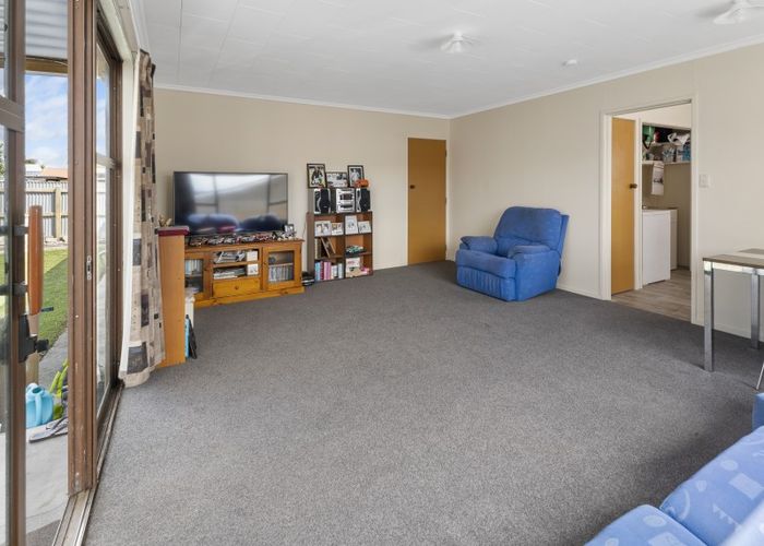  at 2/64 FERGUSSON ST, Stoke, NELSON