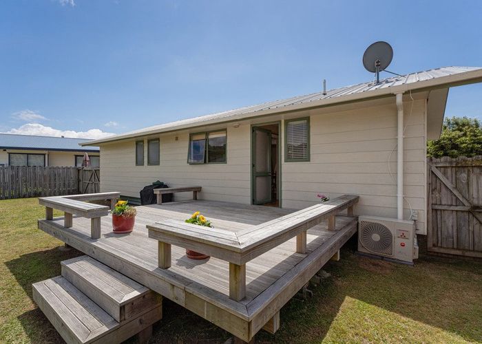  at 11 Hawk Hill Crescent, Cooks Beach, Thames-Coromandel, Waikato
